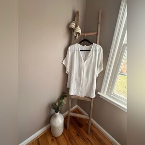 City Chic White V-Neck Short Sleeve Blouse